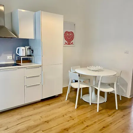 Piazza Garibaldi Eleganti Con Sauna Appartement *